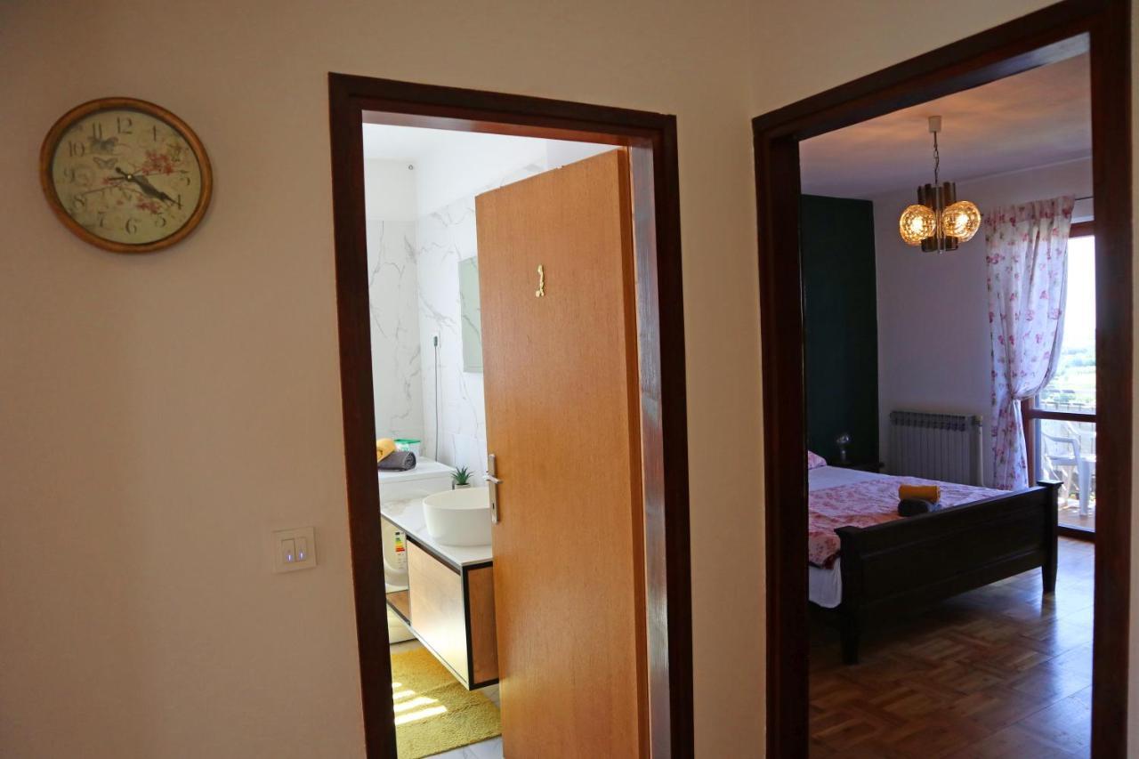 Apartman Slavko Lejlighed Tar-Vabriga Eksteriør billede